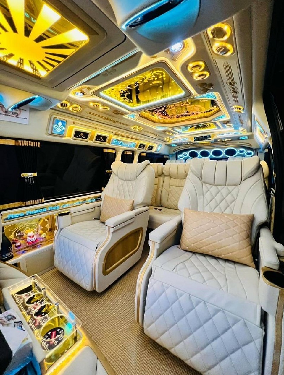 Taxi Van Airport Suvarnabhumi